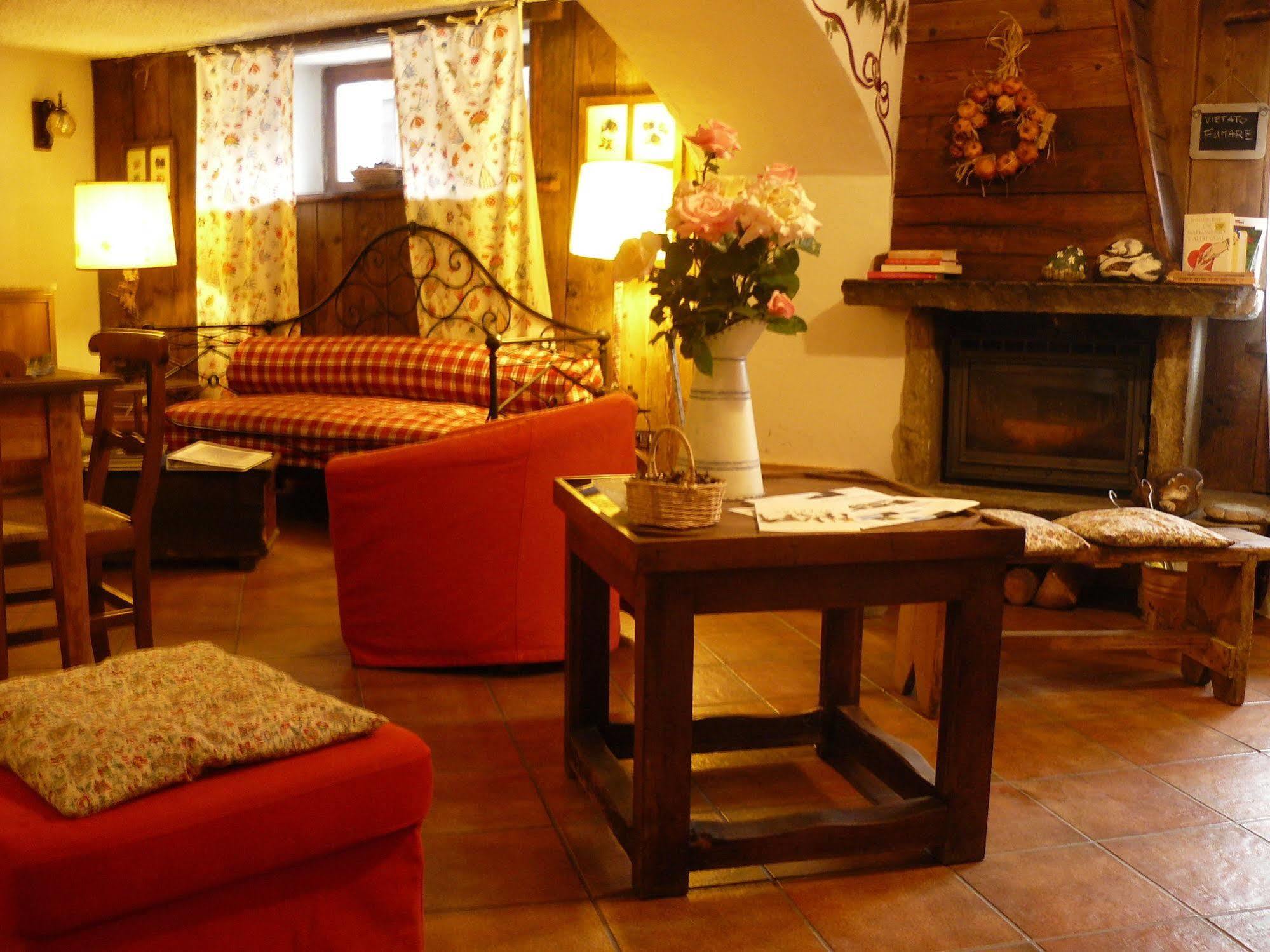 Hotel Funivia Courmayeur Exterior photo
